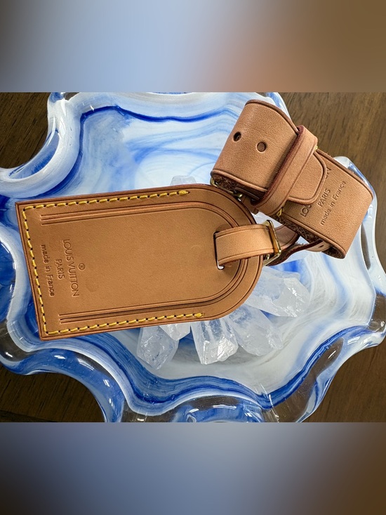 Louis Vuitton Handbags - LV luggage tag and Poignet